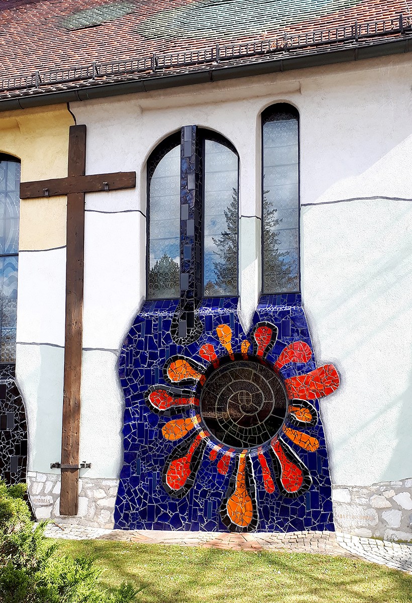 Hundertwasser tervezte templom Barnbachban